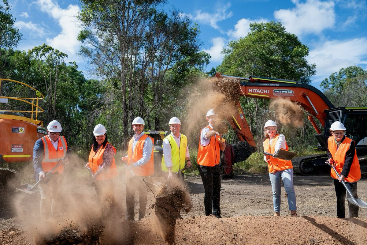 Bundaberg Hospital’s construction has begun! This is a landmark $1.2b investment bringing healthcare closer to home. This facility will have 400+ beds, an expanded emergency department, additional operating theatres, and wider range of outpatient and diagnostic services