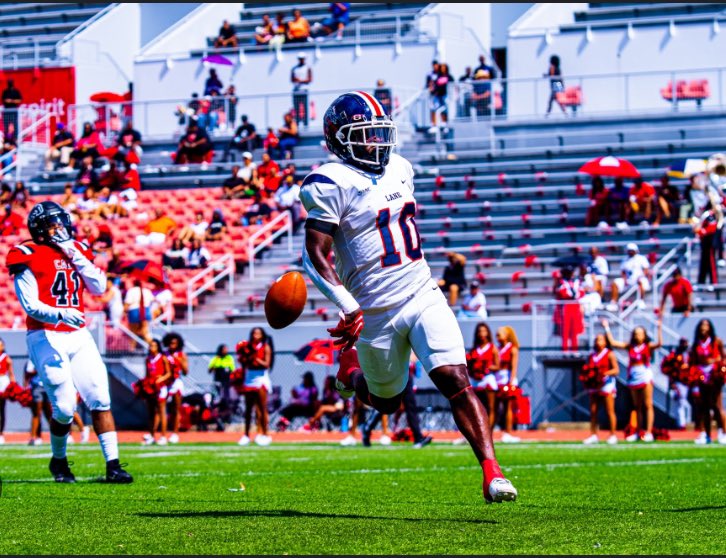 #AG2G i am very excited and blessed to announce i have received my first offer from Lane College <a href="/CoachTL2/">Tommie Lewis Jr</a> <a href="/EdwardKuykendo1/">Coach Ed Kuykendoll</a> <a href="/AriesNelson6/">Coach Aries Nelson</a> <a href="/ChalmersSr/">Eddie Chalmers Sr</a>