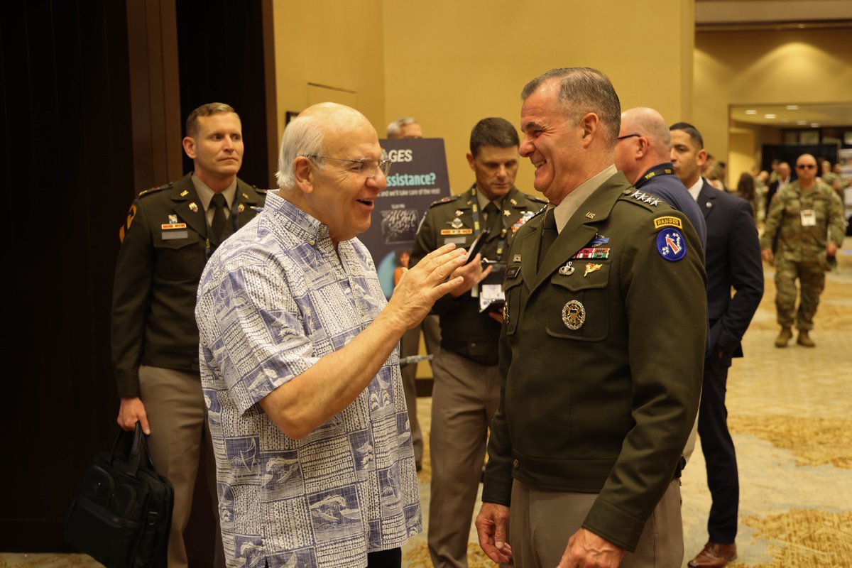 Thank you to @MayorRickHNL for taking the time to join us at LANPAC MAY 14, 2024. For those who haven't had a chance to attend yet, there's still time. We encourage all to stop by if you can. #LANPAC24 #USARMY #PARTNERSANDALLIES