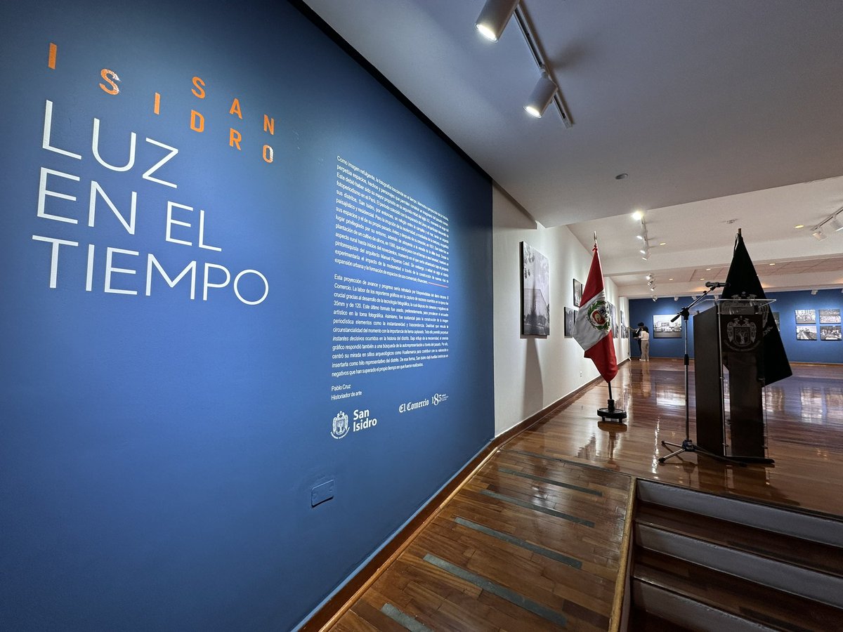 En el Centro Cultural El Olivar se inaugura la exposición fotográfica “Luz en el tiempo”, realizada por la @munisanisidro en conjunto con @elcomercio_peru. Son 45 fotografías de nuestro archivo histórico. elcomercio.pe/luces/arte/san…
