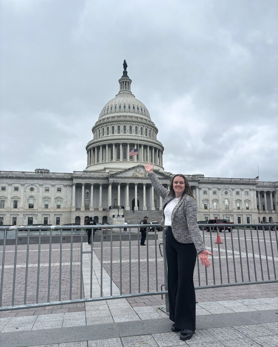 Had a really great day meeting with congressional representives to advocate for increases in NIH funding! 🧬👩🏼‍🔬🏛️ Thank you @ASPET for organizing this Hill Day. Being a 2024 ASPET Washington Fellow has been such an invaluable experience! #sciencepolicy #research #NIH #ASPET2024