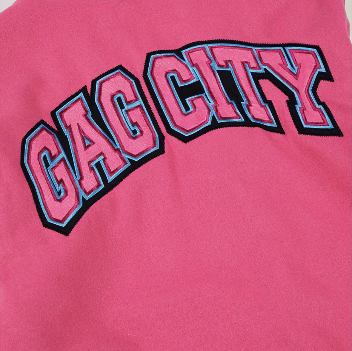 NICKIMINAJ's tweet image. us.umusic-online.com/t/cr/AQiwwg4Q5… 

You’ve been asking. It’s here. #GAGCITYVarsity jackets are HERE!!!!