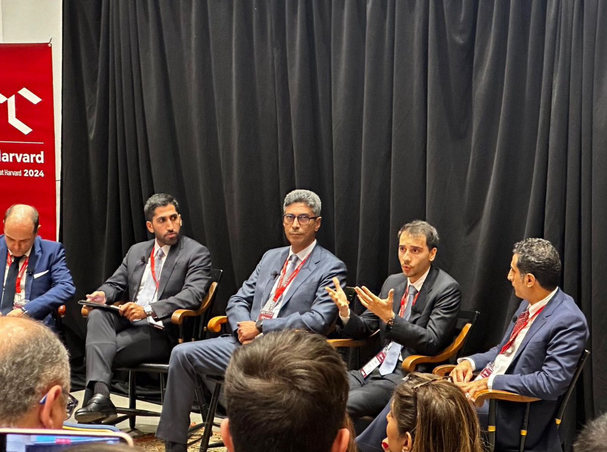 The Embassy, represented by The Commercial Attaché Ali Khadra, participated in a panel discussion on “Investment Opportunities in the Gulf” at @TheDiwanHU. The conference was attended by high level officials and specialist from the GCC countries and US.