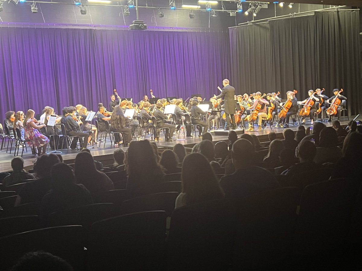 Tremendous concert tonight by the BGHS Orchestra, complete with an audience singalong to “Bohemian Rhapsody” to close. Bravo, Mr. O’Rourke and orchestra members, and thank you to our graduating seniors!