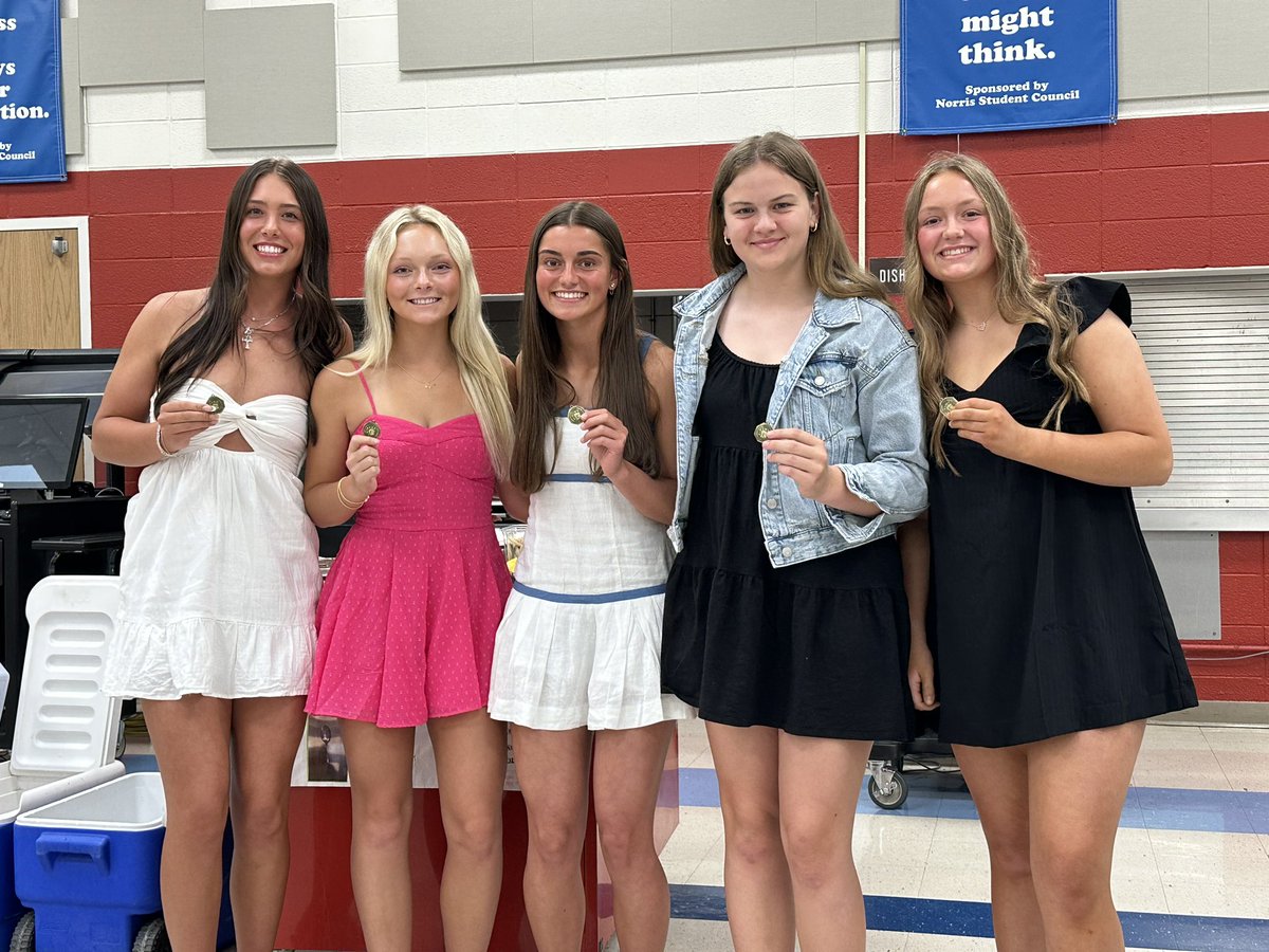 We handed out our Titan Commitment to Excellence awards tonight at our banquet.  Congratulations to Natalie Roche, Sydney Guthard, Kylie Rowland, Claire Oelke, &amp; Baylor Belgum!