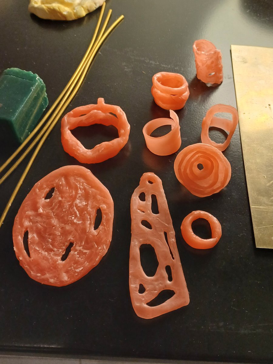 CaritoRondi's tweet image. Gran encuentro con amigas/clientes de @cocoscap en "me vino joya". Gracias #DuverneJewlery

Cerca de los clientes siempre! 🍷🫶🥥

#mujeresenfinanzas #teamfem #mujeres #finanzas