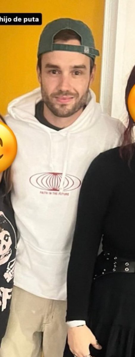 LIAM LLEVA PUESTO LA MERCH DE LOUIS 😭