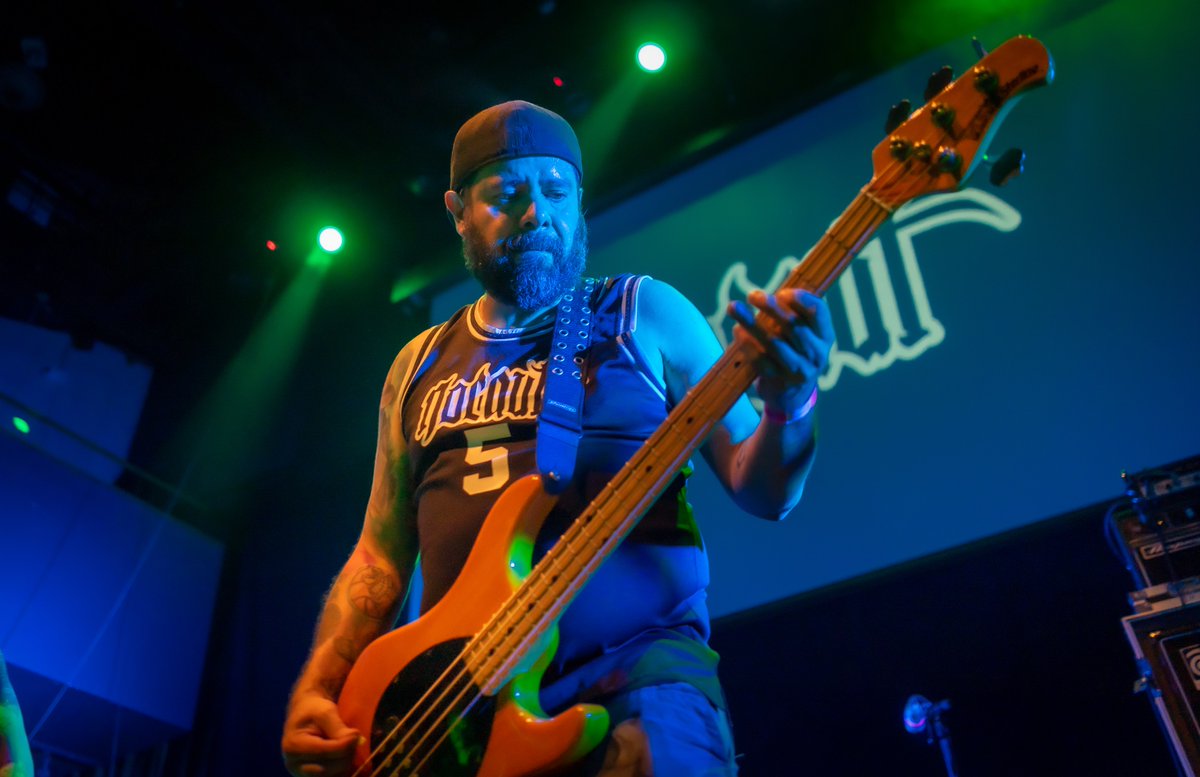 NOCAUT_DFHC's tweet photo. #NOCAUT @ccemx
Maniatic Kinz / Presentación oficial del documental y concierto #DFHC
pic: 📷 Nick Cavalera Zuth https://t.co/MtYz9bsRc2