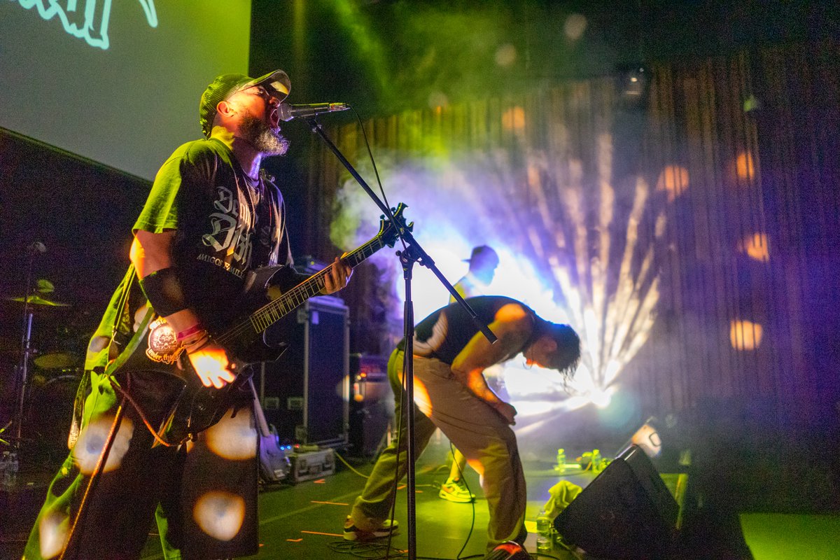 NOCAUT_DFHC's tweet photo. #NOCAUT @ccemx
Maniatic Kinz / Presentación oficial del documental y concierto #DFHC
pic: 📷 Nick Cavalera Zuth https://t.co/MtYz9bsRc2