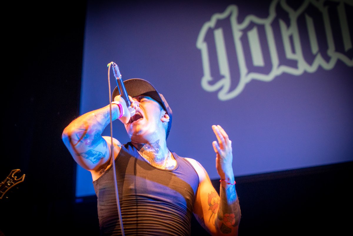 NOCAUT_DFHC's tweet photo. #NOCAUT @ccemx
Maniatic Kinz / Presentación oficial del documental y concierto #DFHC
pic: 📷 Nick Cavalera Zuth https://t.co/MtYz9bsRc2