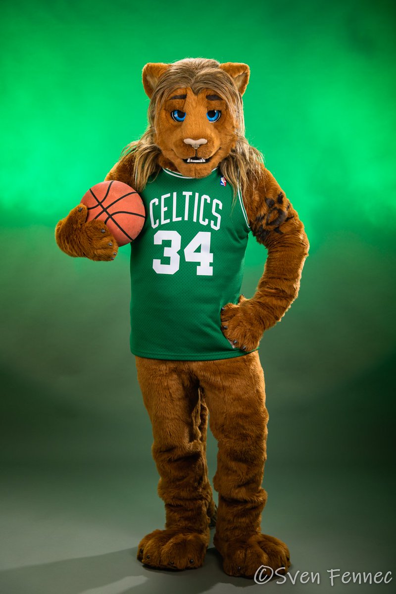 LET'S GO CELTICS!!! 👏👏👏👏👏 3rd straight appearance in the conference finals!!! (📷 @SvenFennec)