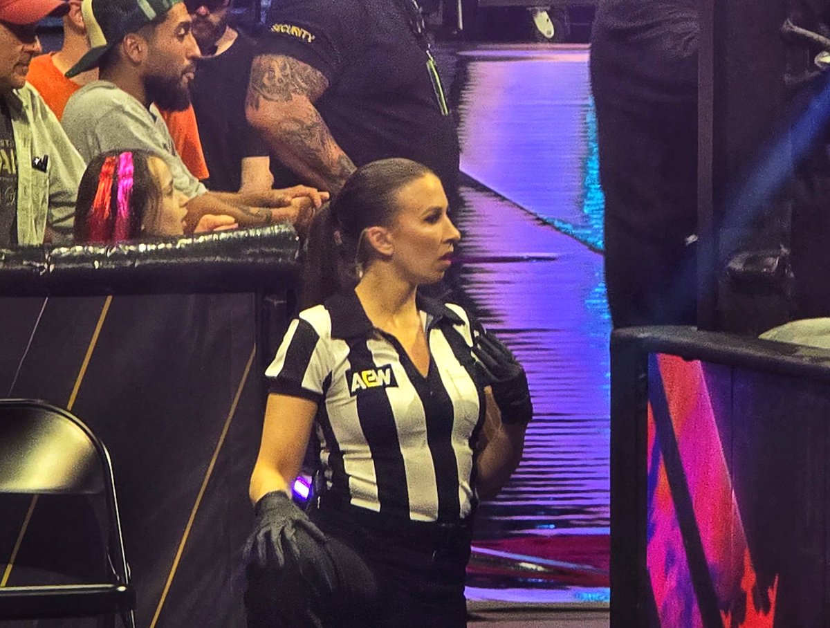 @RefAubrey is as disgusted by Christian Cage as the rest of us... #AEWDynamite