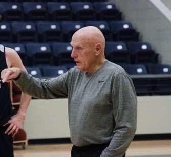 The great Tates Locke passed away today. Few loved teaching basketball more than Tates and even fewer helped more coaches than he did. RIP, Tates. 🙏🏻🏀