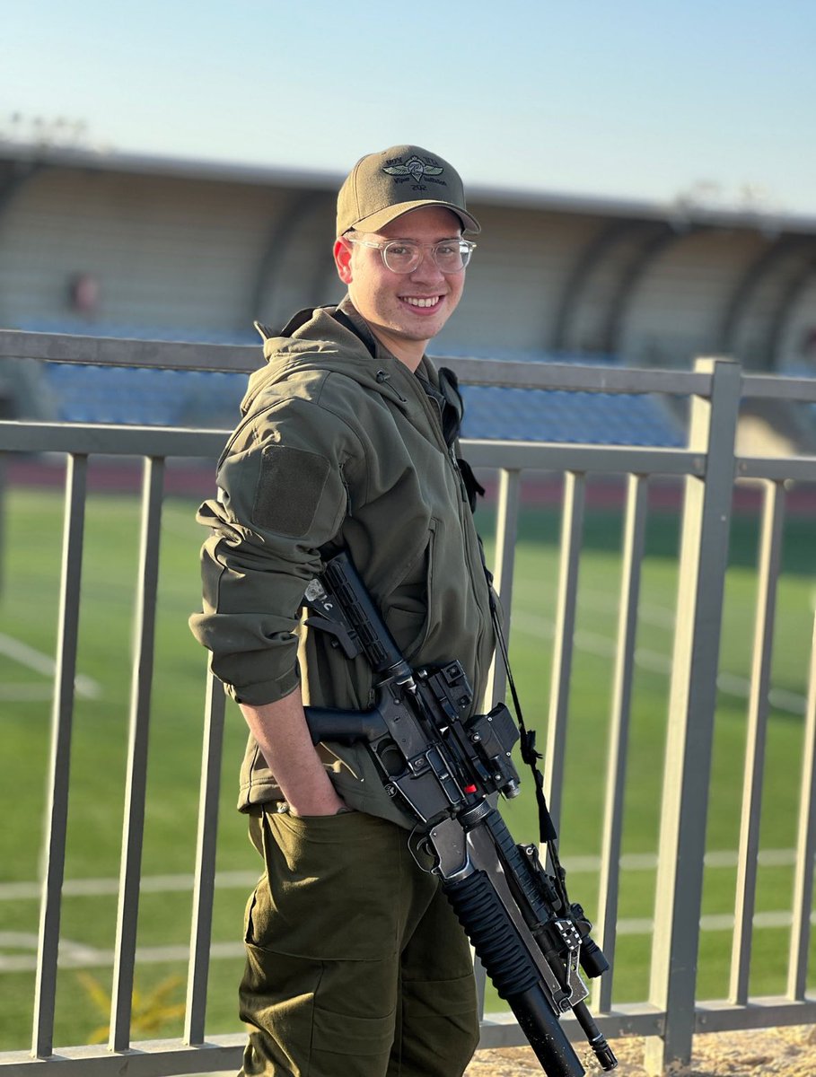 La DAIA lamenta la muerte de Ilán Cohen, un joven argentino que formaba parte de las Fuerzas de Defensa de Israel y falleció combatiendo en Gaza. 

En estas horas de profundo dolor, la entidad expresa sus más sinceras condolencias a su familia y amigos, y eleva una Oración para