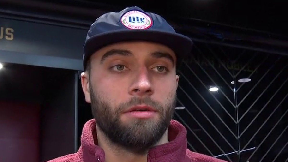 wrldoftatum's tweet image. Max Strus woke up feeling DANGEROUS today!
3/10 FG
30 FG%
-12 +/-
There’s a reason why the Celtics cut you Chucklenuts 🤣🤣🤣🤣
