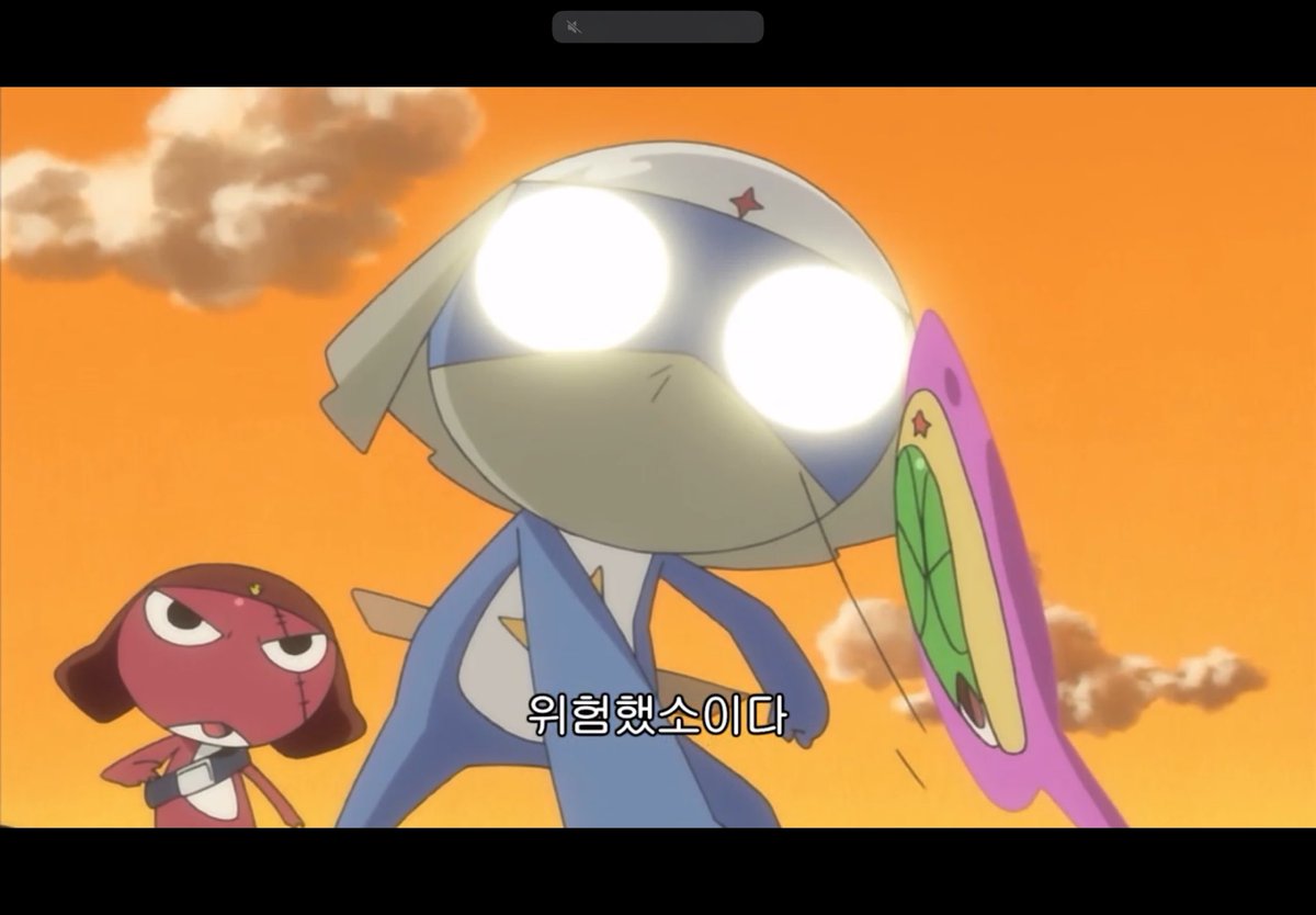 패션업계는 진짜 박봉인것 같소이다. 급여 협의라고 적어놓고 주5일 풀근무 인턴 월급이 50만원인 사업장들을 2024년에 많이 봤소.