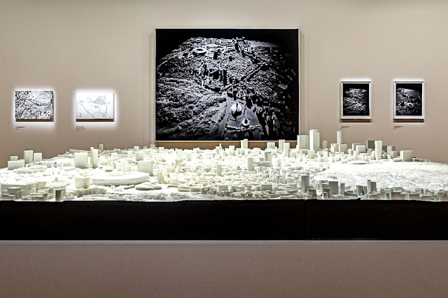 parisladouce's tweet photo. Expo : Kenzô Tange - Kengo Kuma - Architectes des Jeux de Tokyo - MCJP Maison de la Culture du Japon à Paris - Jusqu'au 29 juin 2024
https://t.co/o1HYqy8Ne4
@mcjp_officiel @annesamsoncom
#expo #mcjp #kenzotange #kengokuma #expositon #architecture #tokoy #jodetokyo https://t.co/jpB7vKHrLs