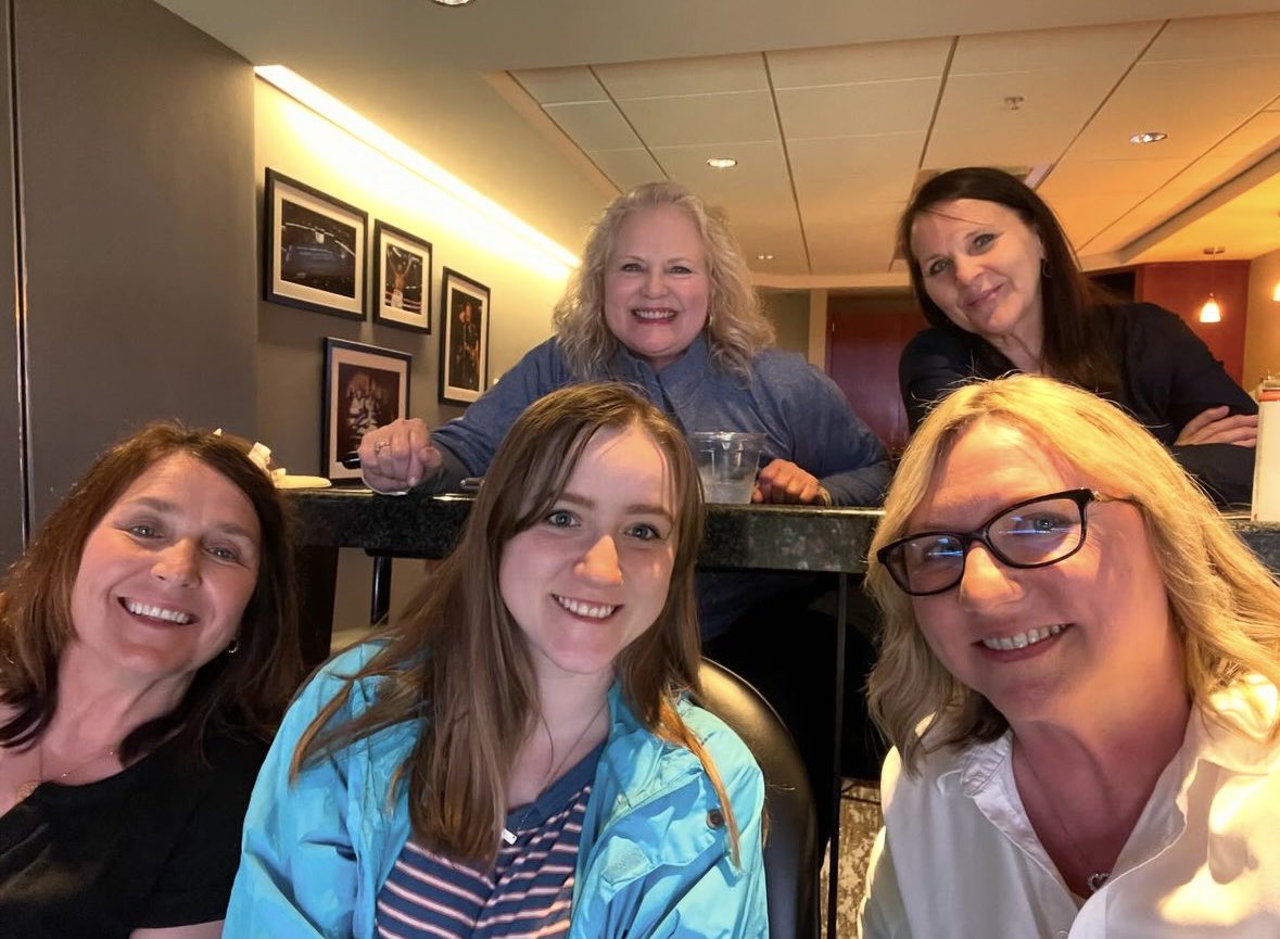 lifeoftaylorr's tweet image. Go supernovas!! 
#matchforamillion