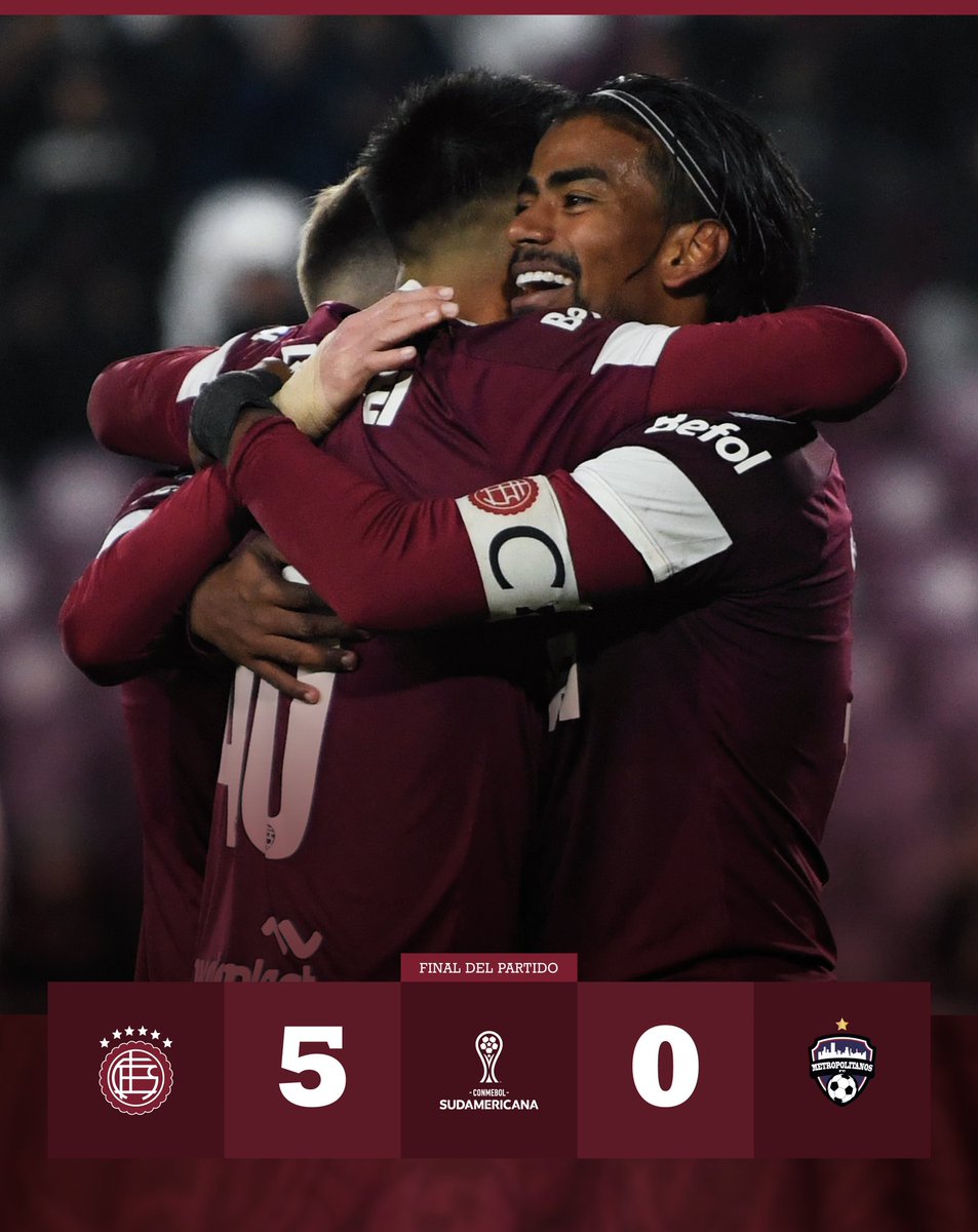 CadenaGranate's tweet photo. ¡EL GRANATE GOLEÓ Y CLASIFICÓ A OCTAVOS!

Lanús esta noche goleó en La Fortaleza por 5-0 en la fecha 5 de la Copa Sudamericana a Metropolitanos con goles de Cuero en contra, doblete de Walter Bou, Favio Álvarez y Franco Watson. A falta de una fecha clasificó a octavos de final https://t.co/e3E6vgUONZ