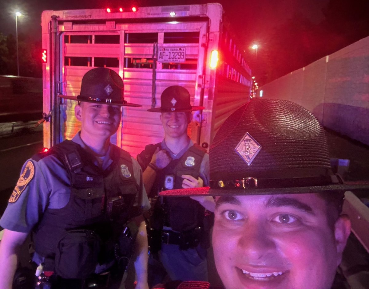VSPPIO's tweet photo. #VSP doesn't "kid" πaround when it comes to protecting wayward travelers on I-64 in Chesapeake! Why did the goats sneak around the wall near their farm? To see what was on the other side! Butt, seriously, Chesapeake Animal Patrol safely returned them all home. #valorservicepride https://t.co/cQIejDOksn