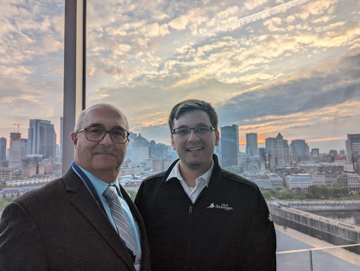 GLSLcities's tweet image. Day 1 of our Annual Meeting set the tone for the amazing week to come. We heard from mayors and partners on Economic Transformation around the basin and ended the day at the beautiful
@PortMTL. We are so happy to have everyone together. More to come tomorrow! #FreshCoastCorridor