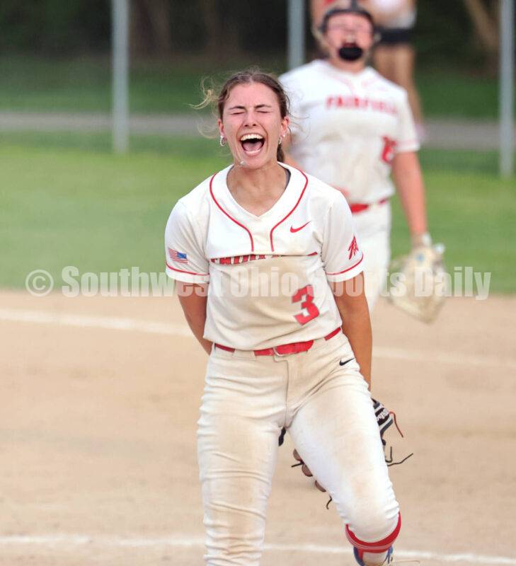 Southwest Ohio Sports Daily (@swosportsdaily) on Twitter photo SOFTBALL: Fairfield weaves some late magic and rallies past Ross to earn return trip to D-I district finals ... Rick Cassano report & 108 captioned photos swohiosportsdaily.com/2024/05/16/fai⦠<a href="/FairfieldSB/">FairfieldSB</a> <a href="/jillianh_00/">Jillian Huey</a> <a href="/AdelynHuey21155/">Adelyn Huey</a> <a href="/lorip923/">Lori Payne</a> <a href="/jsims52089/">jeff sims</a> <a href="/CoachJackieSB/">Jackie Cornelius</a> <a href="/SWDistrict/">SWDAB</a> SOFTBALL: Fairfield weaves some late magic and rallies past Ross to earn return trip to D-I district finals ... Rick Cassano report & 108 captioned photos swohiosportsdaily.com/2024/05/16/fai⦠<a href="/FairfieldSB/">FairfieldSB</a> <a href="/jillianh_00/">Jillian Huey</a> <a href="/AdelynHuey21155/">Adelyn Huey</a> <a href="/lorip923/">Lori Payne</a> <a href="/jsims52089/">jeff sims</a> <a href="/CoachJackieSB/">Jackie Cornelius</a> <a href="/SWDistrict/">SWDAB</a>