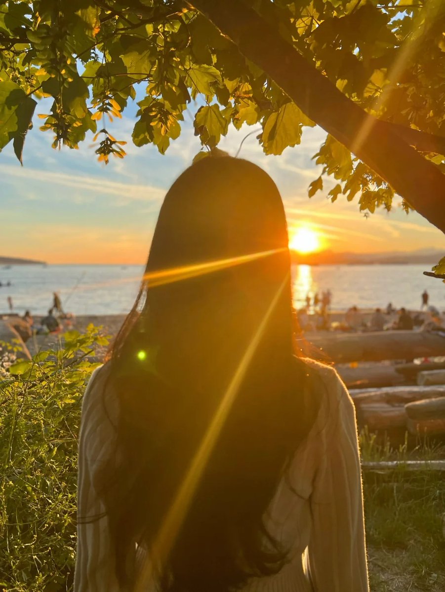Vancouver Beach｜Watch the sunset at Kitsilano Beach🌄
In the summer in Vancouver, the sunset changes every day, each with its own beauty.