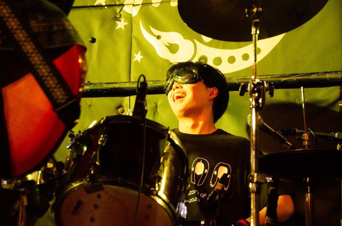 ontama_tau's tweet photo. 5.11  3美大合同LIVE
@八王子Match Vox

女子美、造形大の皆さん！
ありがとうございました！！

個性派揃いで楽しかったです。

また、美大LIVEやりましょう〜 https://t.co/2qpuRaR0jL
