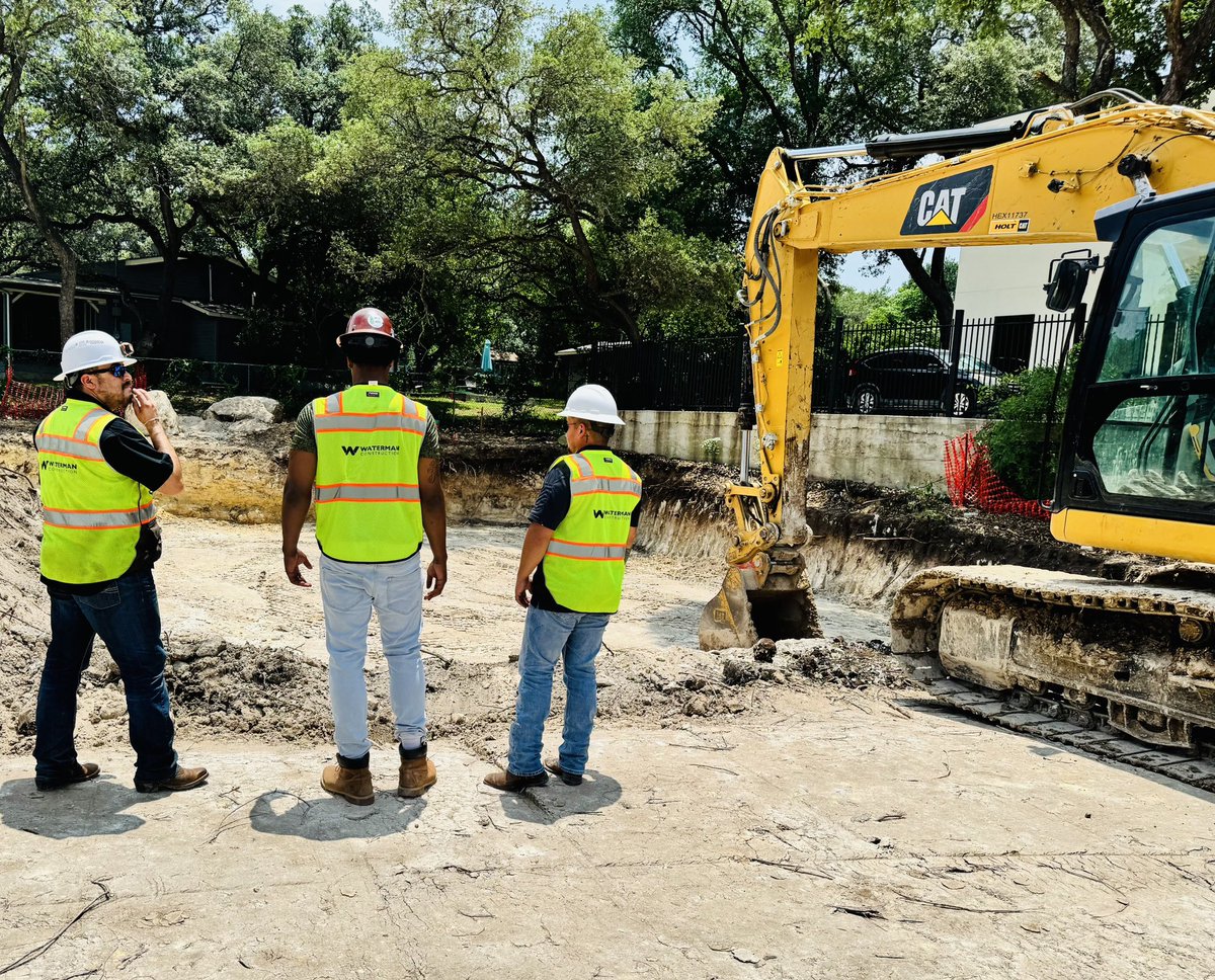 We’re stoked to be getting this project underway- a new bike shop & retail space for a great Owner developer & small biz in San Antonio. Eddie showing the ropes to Bryant & Mori. Ha, Mori makes the big iron 🚜 look like small diecast tonka toys! #adoptaroadrunner #designbuild