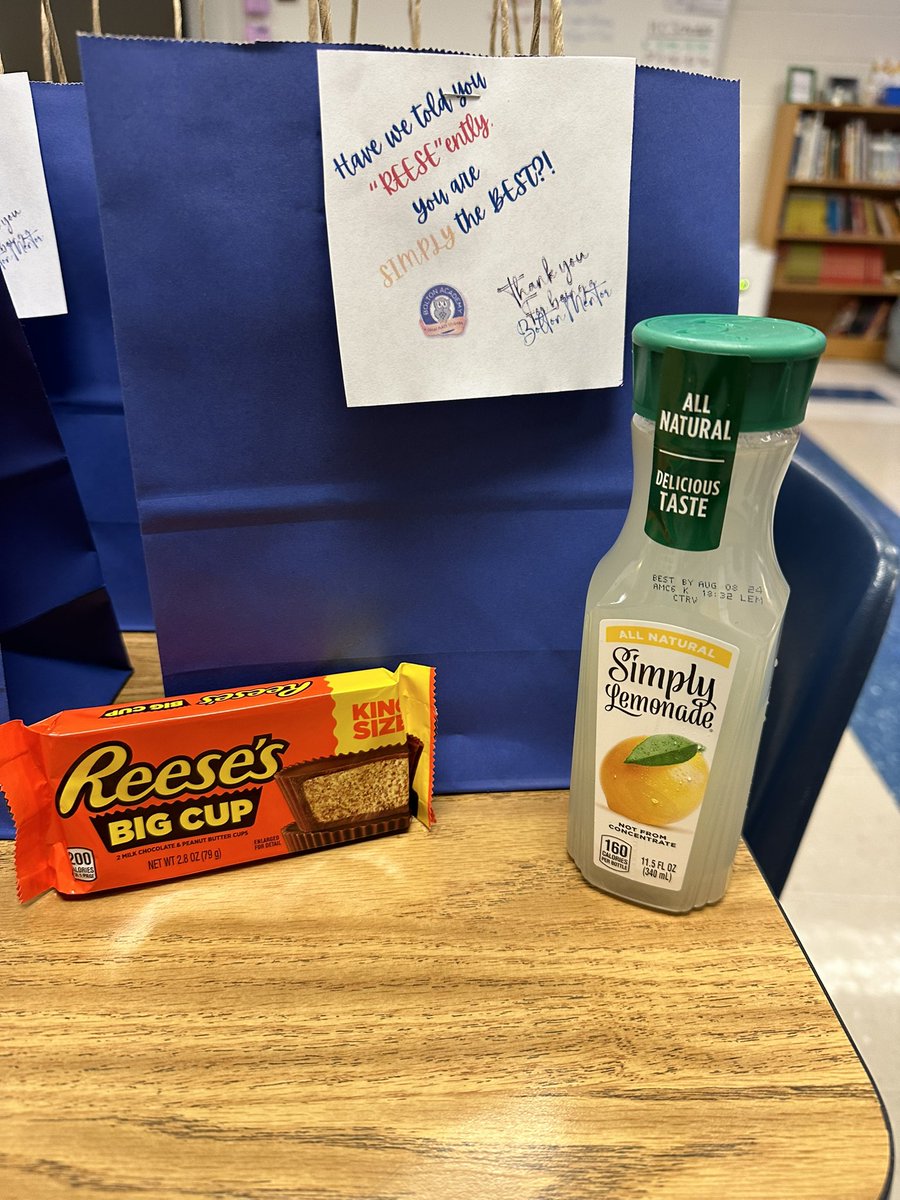 Today we celebrated our New HOOTS and Bolton Mentors!! The New HOOTS received a “Bucket of Sunshine” that said, “thank you for brightening the hearts and minds of your students this year”! The mentors received a treat bag with a note. @APSInductsYou @Future_Dr_BOC @mrssmall83224