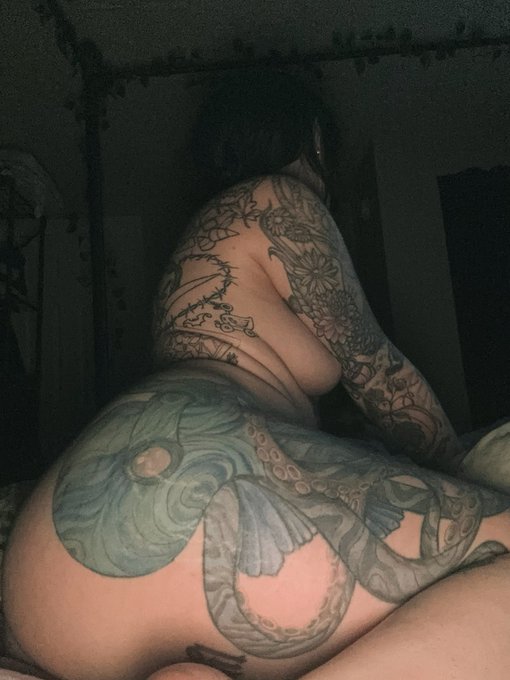 Sorry, didn&rsquo;t see ya there. 🥺 I was just getting ready for bed 🥹 https://t.co/dzWrLR8vYn
