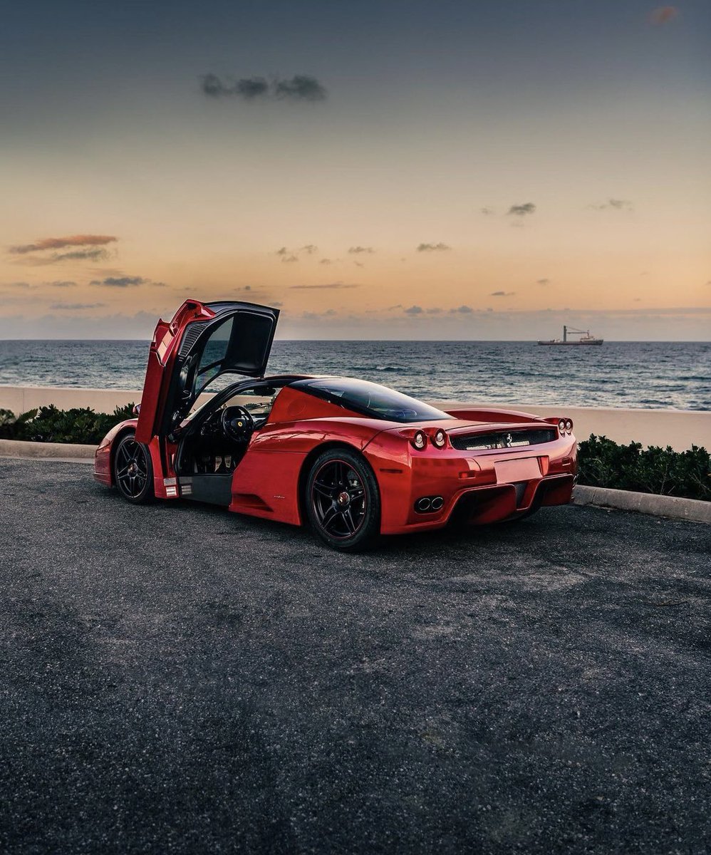 Ferrari Enzo 🌊