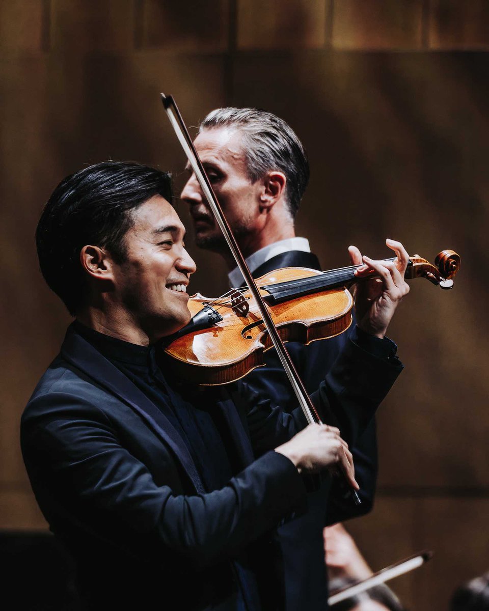 #soldout at Southam Hall with @raychenviolin and @ShelleyConduct 🤩🎻 La Salle Southam affiche complet ! 🎶✨