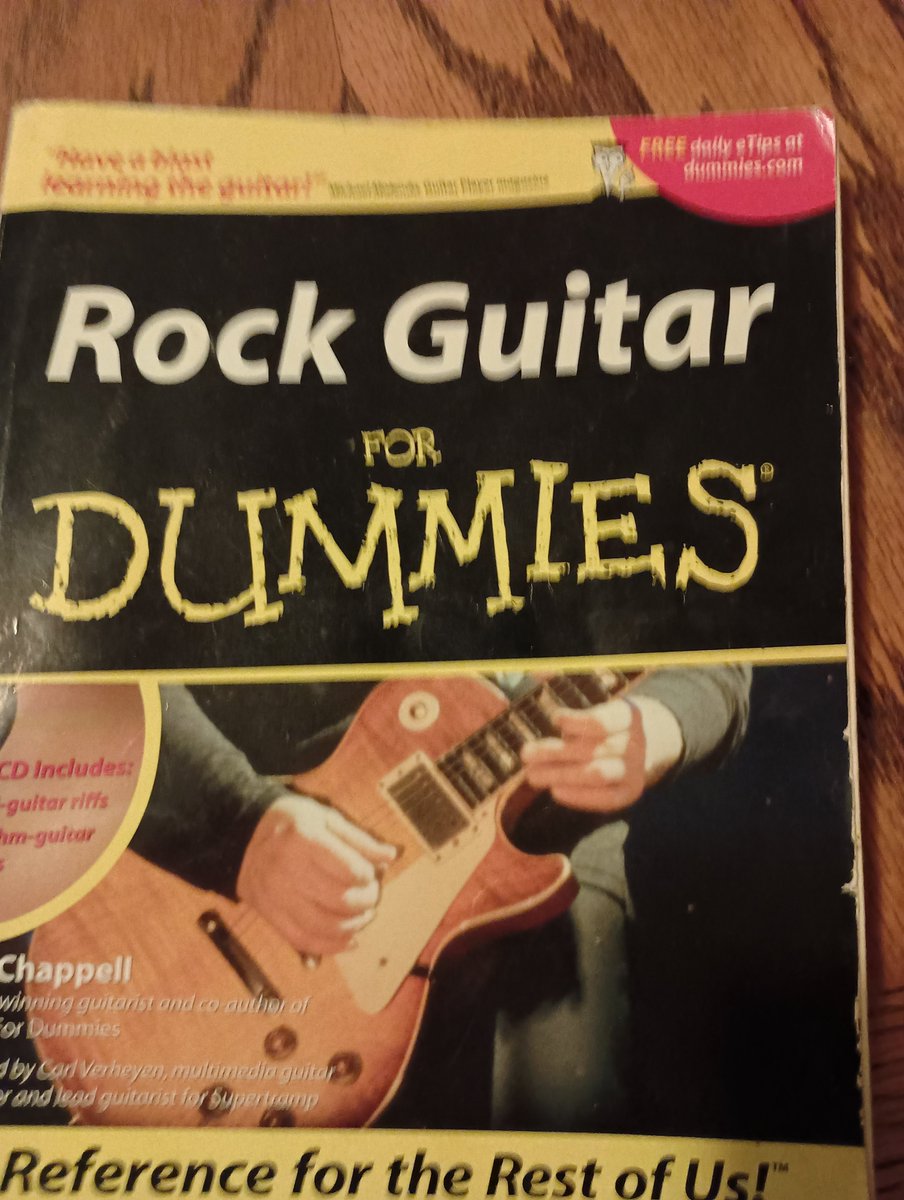 I finished reading the 'Rock Guitar' book 332 of 332 pages. @capitolrecords @capitolmusic @umgnashville @umg