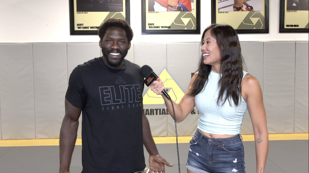 Great catching up with Jared Cannonier! #UFCLouisville Watch interview here ——> youtu.be/Rftf6ZovTqg?si…