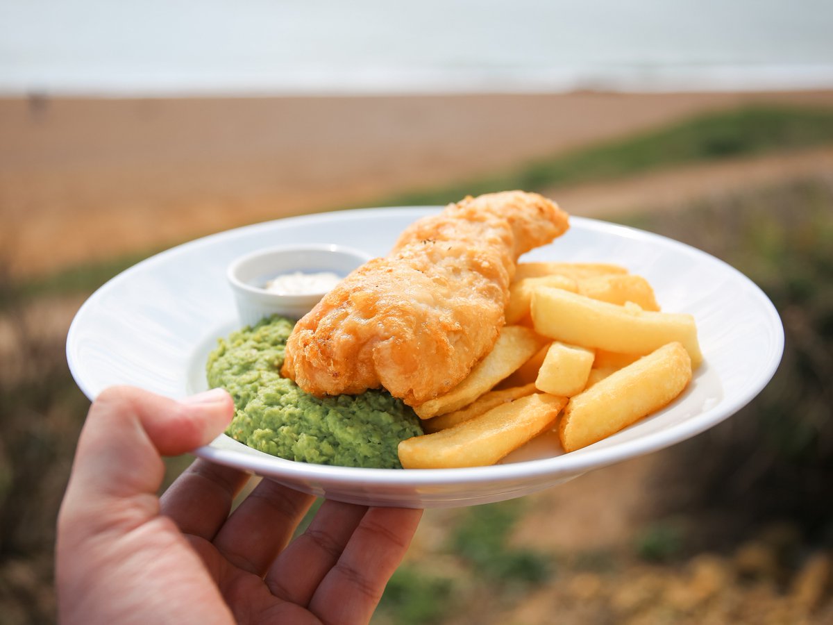 🐟 Have you tried our Friday Fish Supper deal yet? Enjoy our signature battered hake and Hive chips with a starter or dessert for £20 when you join us from 4-7pm on Friday evenings.

Why not come along tomorrow? Book your table here: hivebeachcafe.co.uk