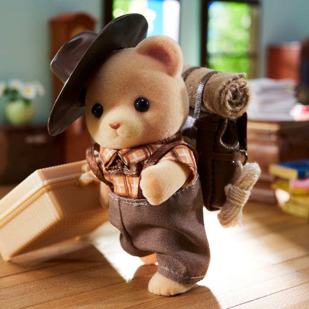 It looks like Patrick is off on an adventure! ✨ As the mayor of Sylvanian Village, he has a very busy job, but he always makes time for his hobbies. Lately, he’s been really into travelling! 🥾🏔️ #travelday #holiday #adventure #sylvanianfamilies #sylvanianfamily #sylvanian