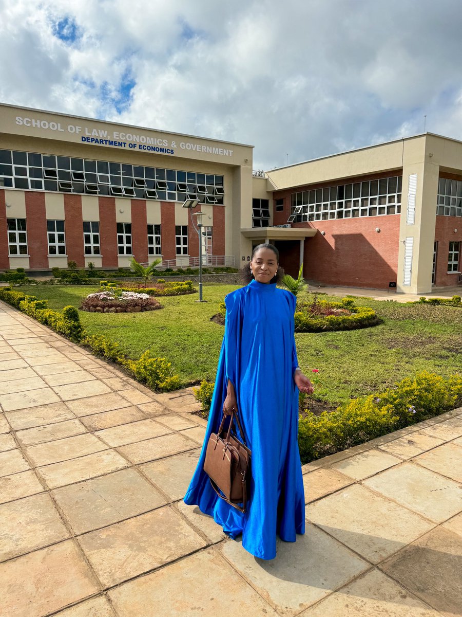 Ms. Manduwi 🌍🌎 (@nthandamanduwi) on Twitter photo Touchdown Chirunga
Back to (one of the two) schools that made me: the School of Economics.
A proud double-major (Economics x Demography) graduate of the University of Malawi. 💙✨ Touchdown Chirunga
Back to (one of the two) schools that made me: the School of Economics.
A proud double-major (Economics x Demography) graduate of the University of Malawi. 💙✨