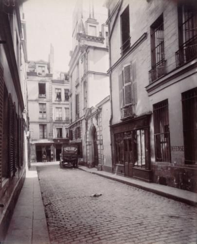 Eugène Atget. 
Rue Christine vers la rue des Grands-Augustins 
1911. 6e