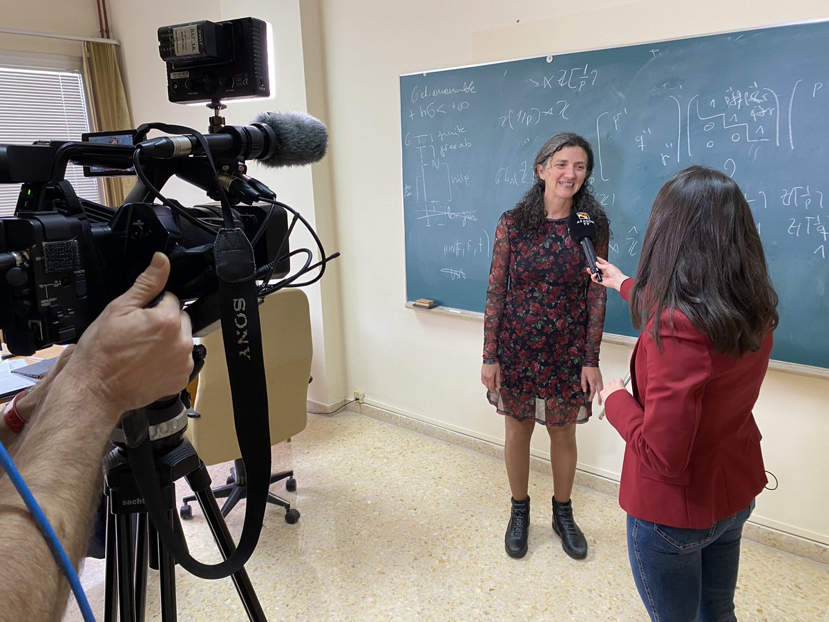 Nuestra subdirectora #ConchaMartinez nos da los @BuenosDiasATV en @aragontv para hablarnos del Día Internacional de las Mujeres en Matemáticas y de las actividades que se han organizado desde nuestro instituto