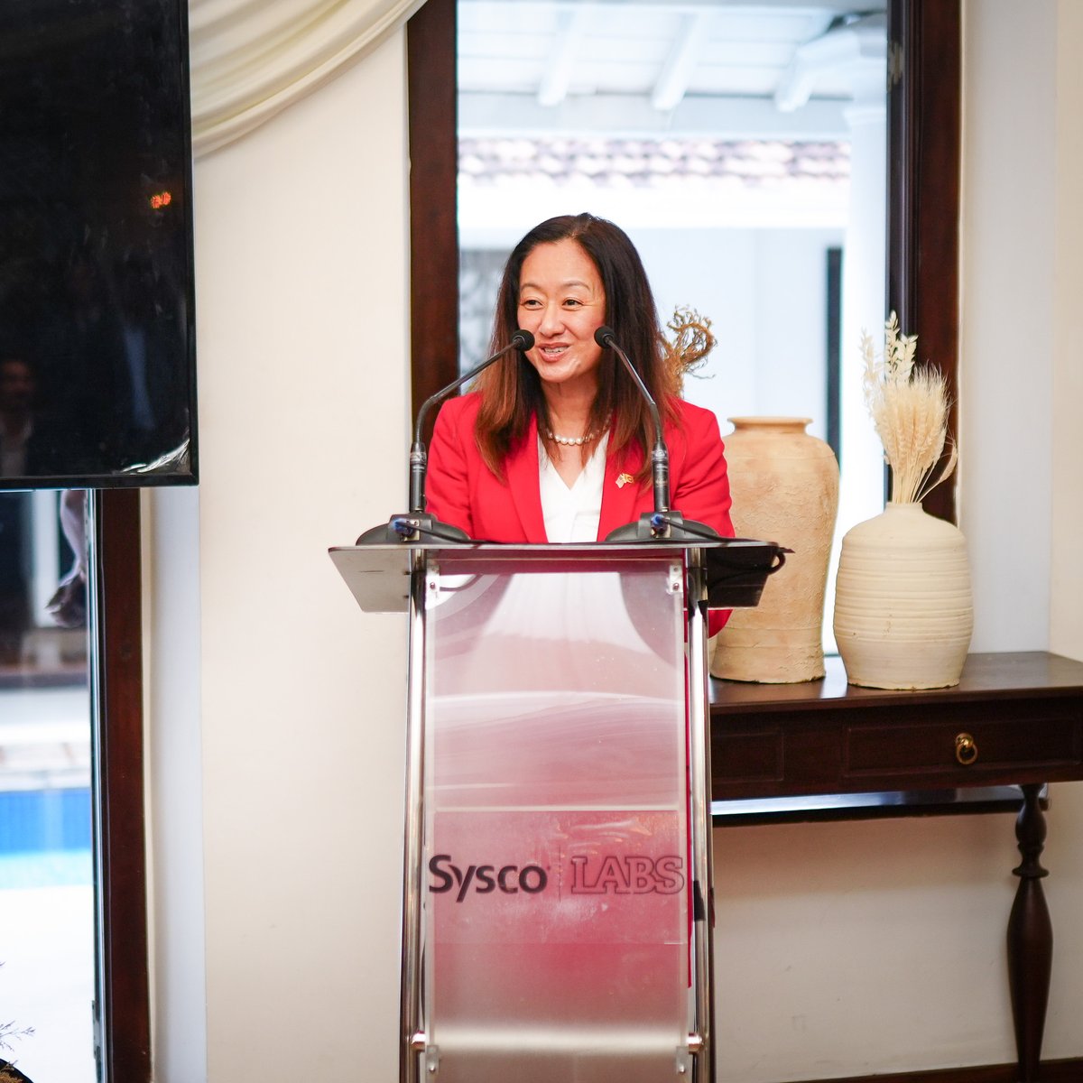 syscolabssl's tweet image. Celebrating collaboration and 10 years of Sysco in Sri Lanka! We recently marked this milestone with an event attended by esteemed guests including the US Ambassador to Sri Lanka, Her Excellency, Julie Chung @USAmbSL. Here's to a decade of excellence and many more ahead!