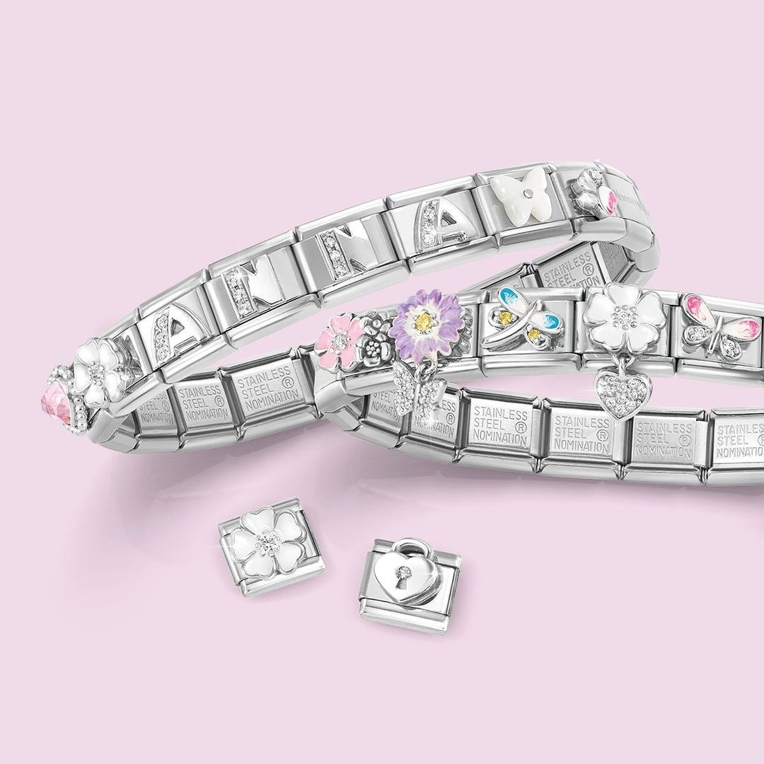Mix and match beautifully coloured links to adorn your Nomination Composable bracelet. 🌸 ✨

Shop the range, available at Dennis Collins Jewellers.

#VincentPark
#JustForYou
#Nomination
#DennisCollinsJewellers