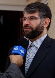 در آذر 1388، وقتی جواد ساداتی نژاد رئیس دانشگاه کاشان بود، او از دانشجویان دختر محجبه اروپایی دعوت کرد، از حجاب خود برای تحصیل دست برندارند، به دانشگاه کاشان بیایند، بورسیه شوند تا تمام هزینه های تحصیلشان، توسط دانشگاه کاشان پرداخت شود.
آسانسور ترقی #چای_دبش از این طبقه حرکت کرد.