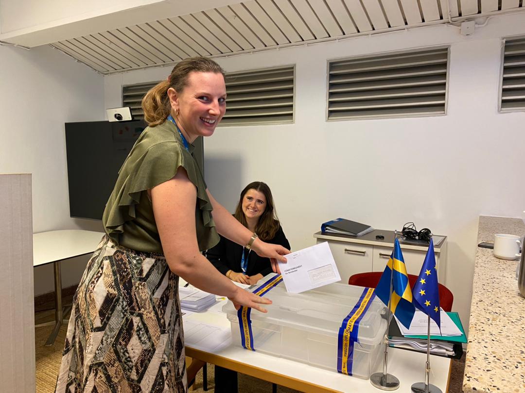 It is time! The EU elections 🇪🇺 will take place on 9 June and Swedes abroad 🇸🇪 must vote a bit earlier. Today, we are open 09.00 to 12.00 at the Embassy 🗳 You can also vote on: Sunday 19 May 11:00-14:00 Tuesday 21 May 13:00-19:00 More info: swedenabroad.se/lusaka