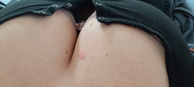 Nenes tengo 30' para que disfrut&eacute;is de ellas!! https://t.co/zgkjXGynbS