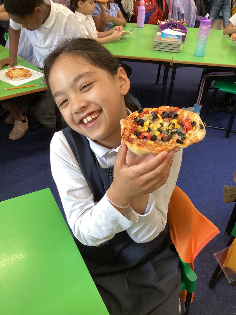 Welcome to Paganel Pizzeria 🍕

This week, Year 3 have made pizzas FROM SCRATCH!

The children kneaded their own dough, sliced their own ingredients and added their toppings.

So impressed with the skills they’ve developed and the results were very tasty!

<a href="/paganelschool/">Paganel Primary</a>
