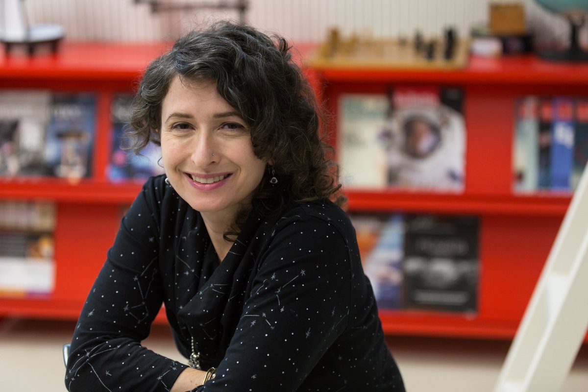 UvA-hoogleraar <a href="/ProfSeraMarkoff/">Sera Markoff (@profsera.bsky.social)</a> door <a href="/_knaw/">De KNAW</a>  gekozen als Akademielid

astronomie.nl/nieuws/uva-hoo…