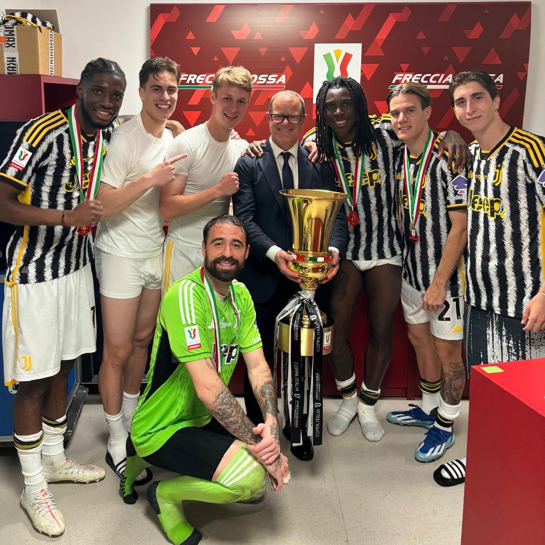 Dal vivaio alla conquista del trofeo insieme in prima squadra 🎉🥹