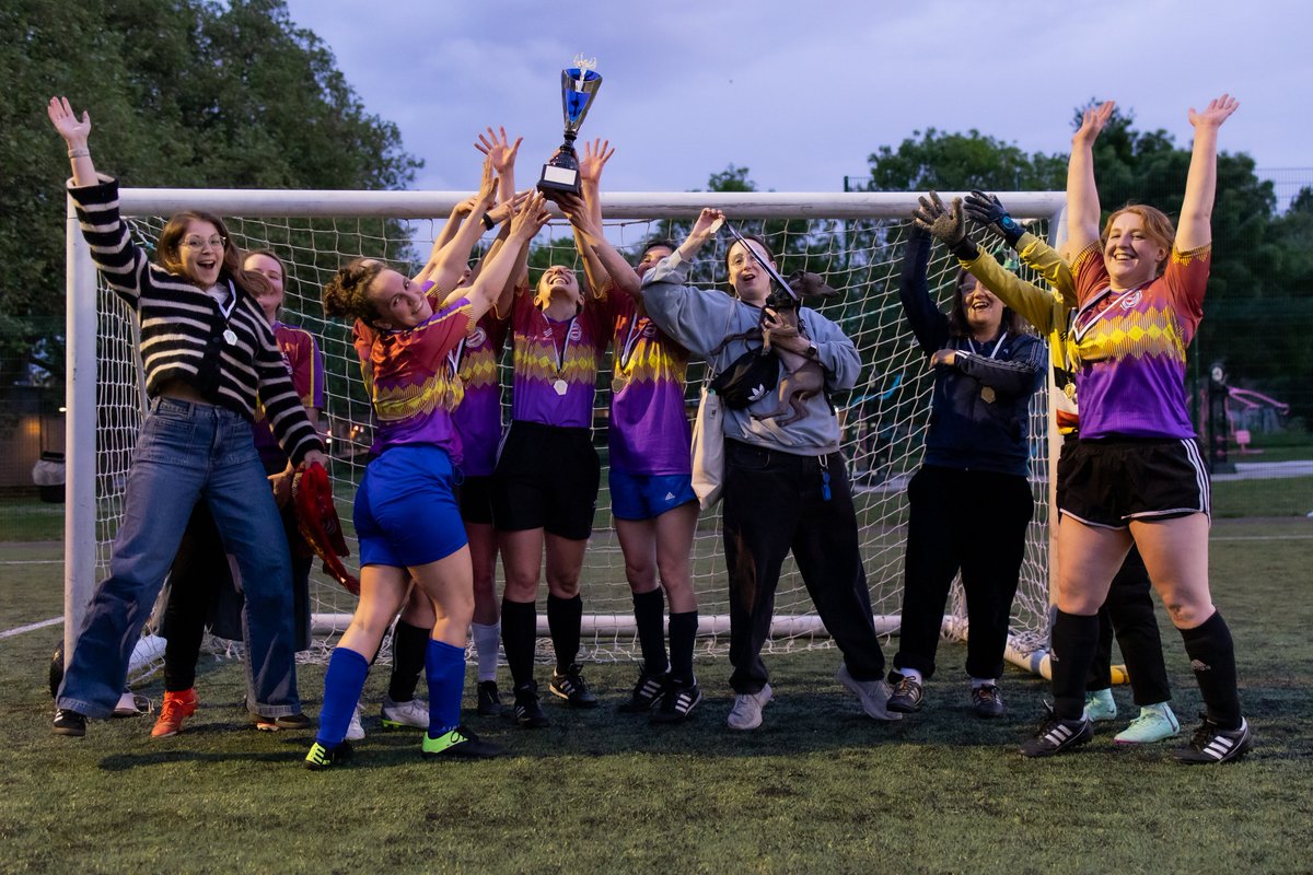 More silverware! CCFC team Clapton Cagefighters beat High Fives FC 1-0 in @Super5League end of season Champions League Cup Final, a last minute penalty save sealed the victory. Match Photos : flickr.com/photos/clapton…