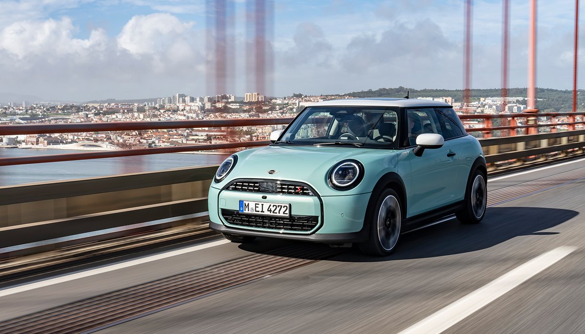 📍 Lisbon, Portugal. Just the the fifth generation MINI Cooper S doing what it does best. 🏙️ 🚗 💨 #MINICooper #TravelTheWorld #MINI